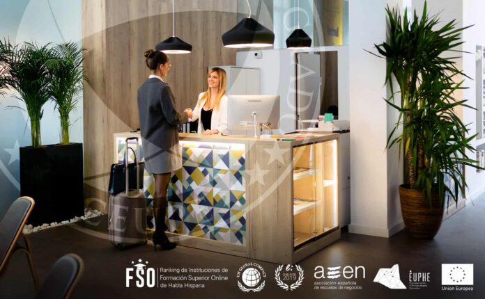 Curso de Dirección y Gestión Hotelera Curso de Dirección y Gestión Hotelera